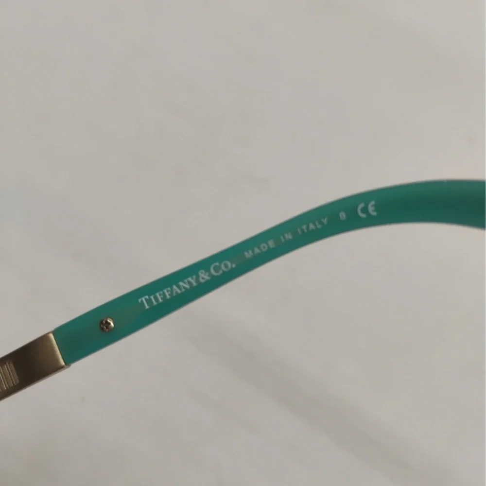 Tiffany & Co. Atlas Roman Numeral Teal Cats Eye Amber Gradient Sunglasses + Case